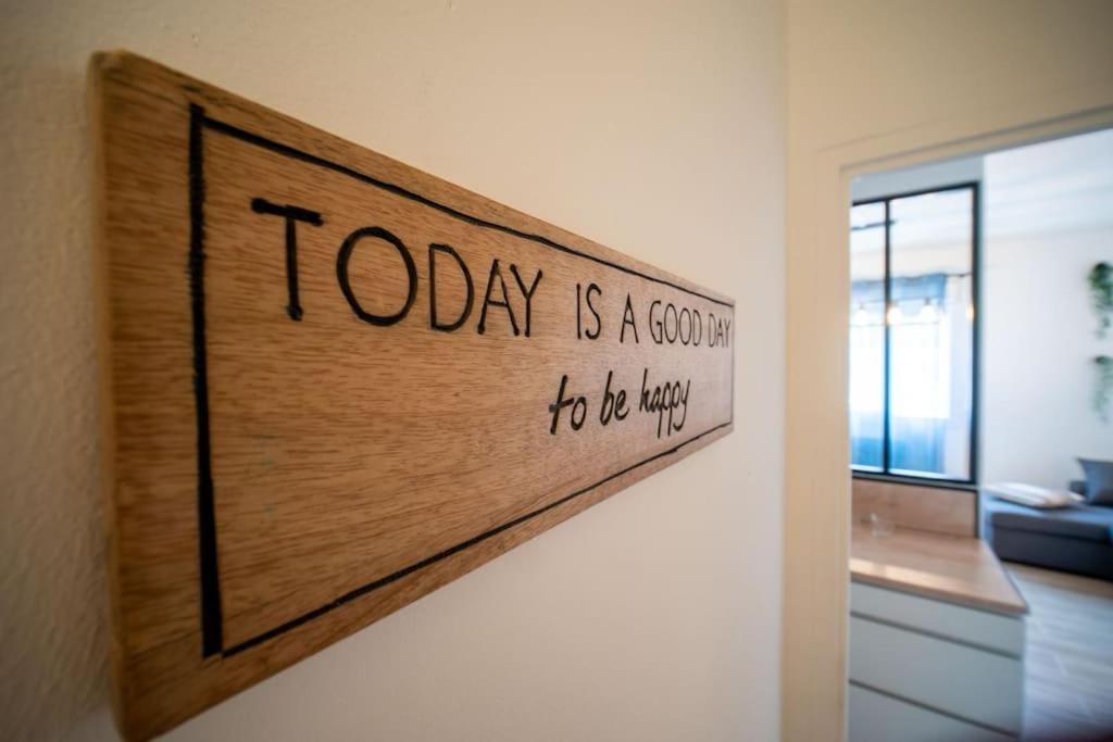 Fully Equiped Wifi Apartment Sleeps 6 Marsiglia Esterno foto
